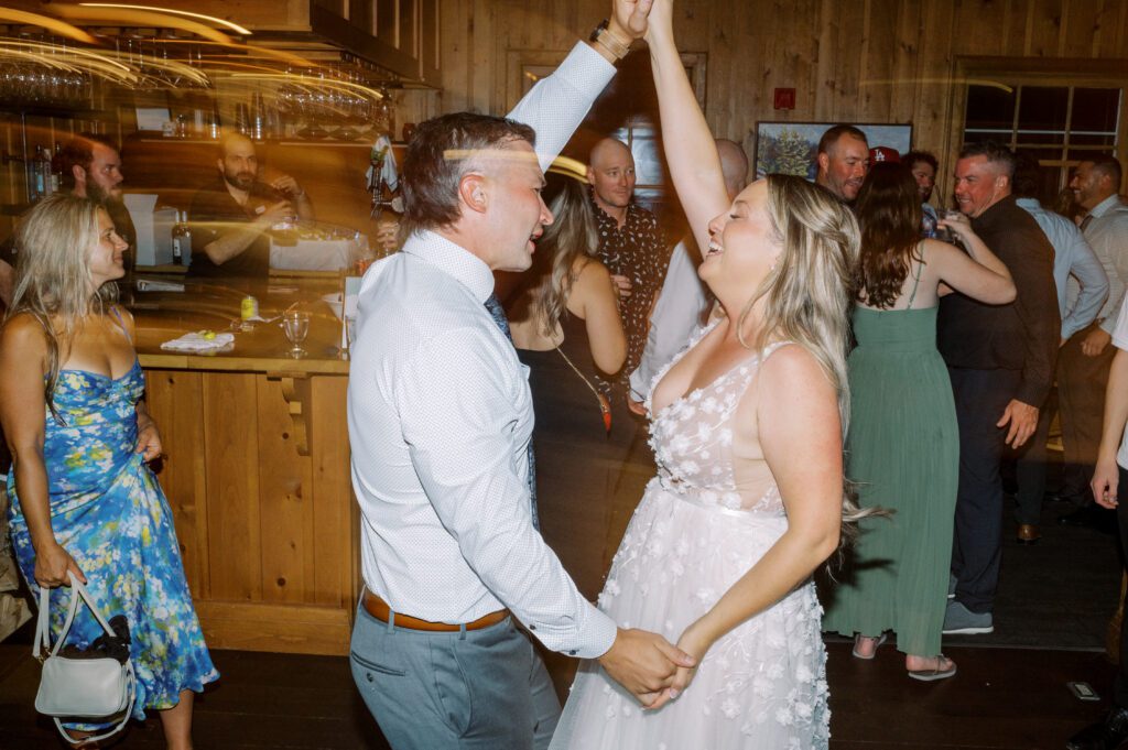 muskoka wedding photographer dance floor photo